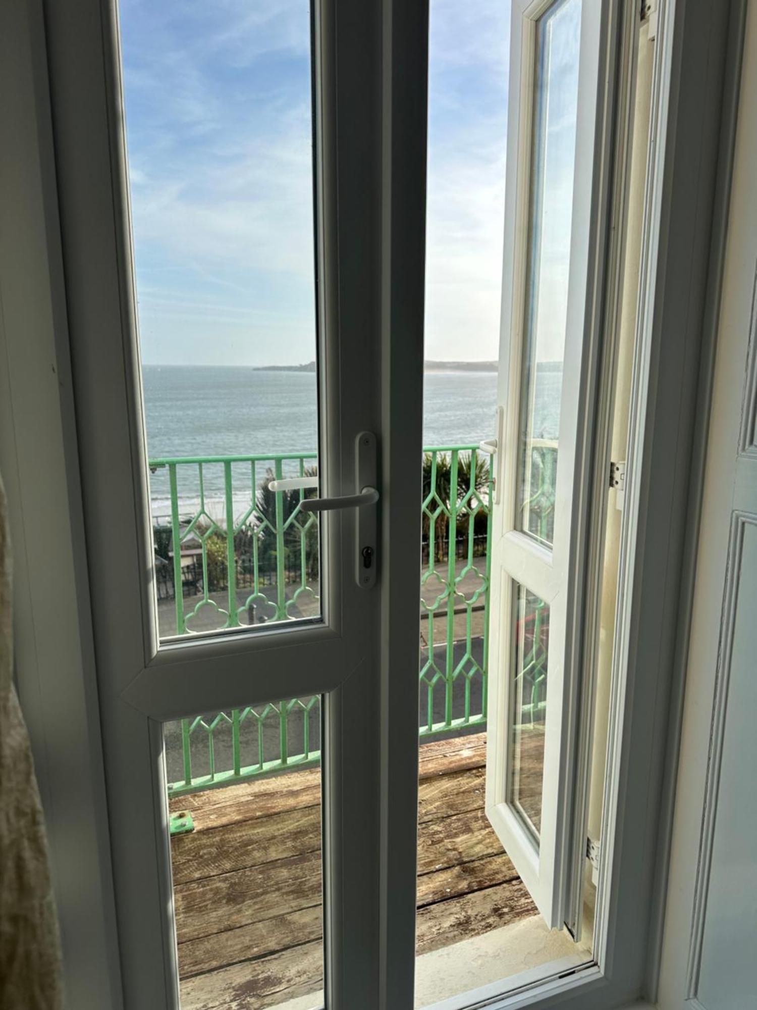Clarence House Hotel Tenby Exterior photo